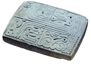 Side view showing double headed arrow on Wilmington Tablet