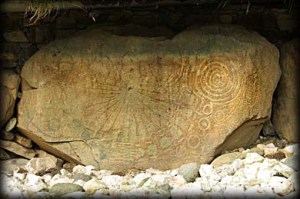 Knowth Kerbstone 15. Photo by Megalithic Ireland. Knowth Kerbstone 15. Photo by Megalithic Ireland.